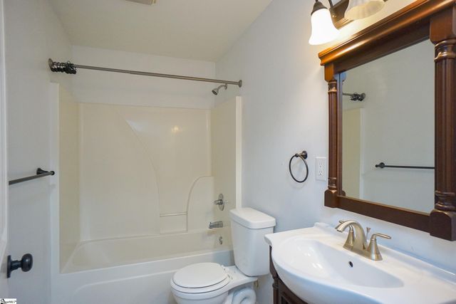 14 Duncan Road, Greenville, SC 29617