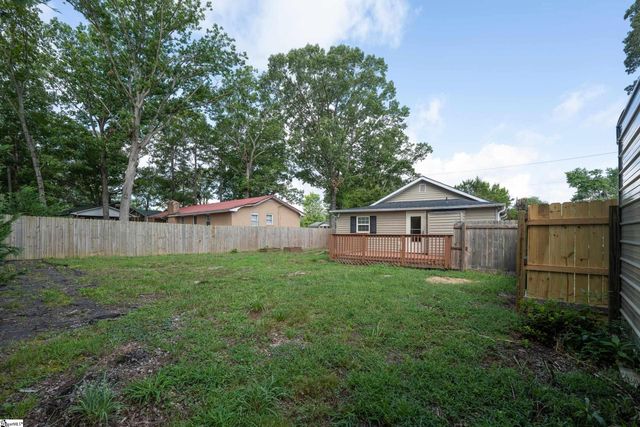 14 Duncan Road, Greenville, SC 29617