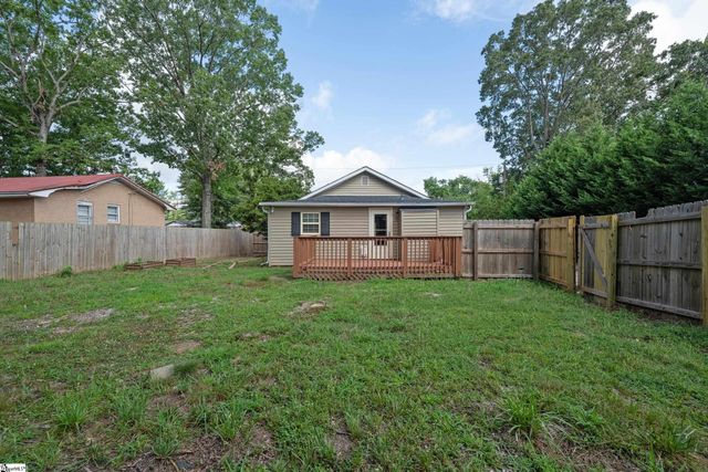 14 Duncan Road, Greenville, SC 29617