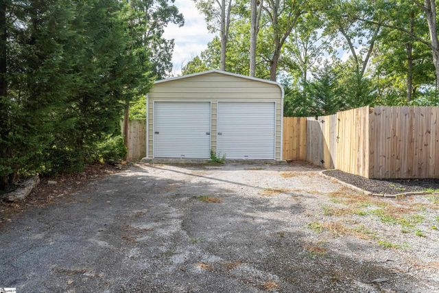 14 Duncan Road, Greenville, SC 29617