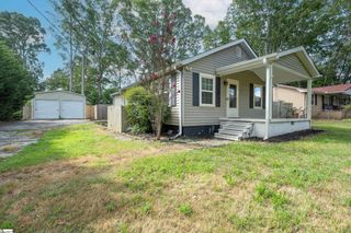 14 Duncan Road, Greenville, SC 29617