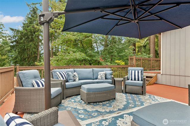 1115 Wildwood Boulevard SW, Issaquah, WA 98027