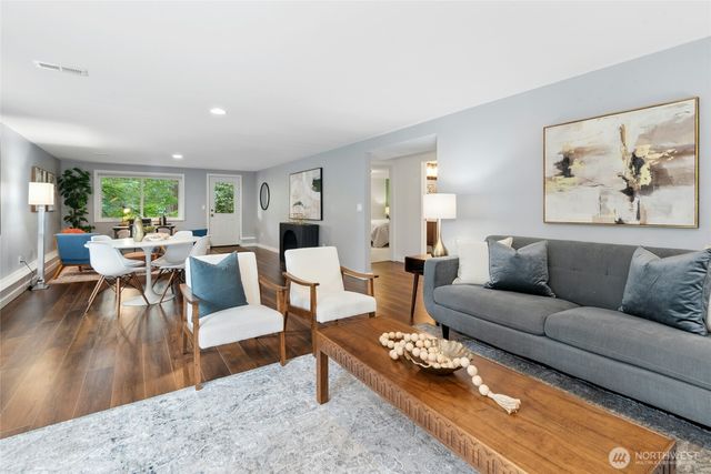 1115 Wildwood Boulevard SW, Issaquah, WA 98027