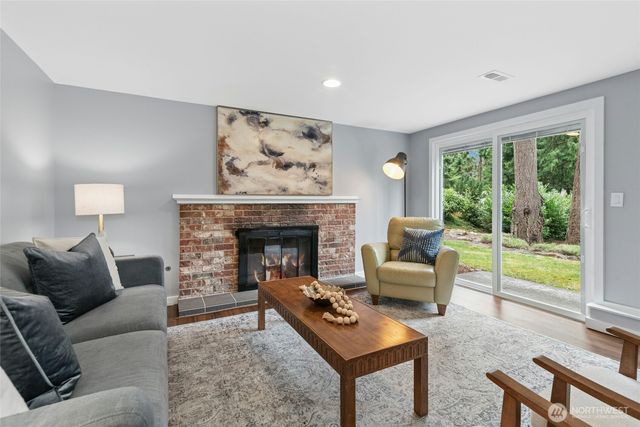 1115 Wildwood Boulevard SW, Issaquah, WA 98027