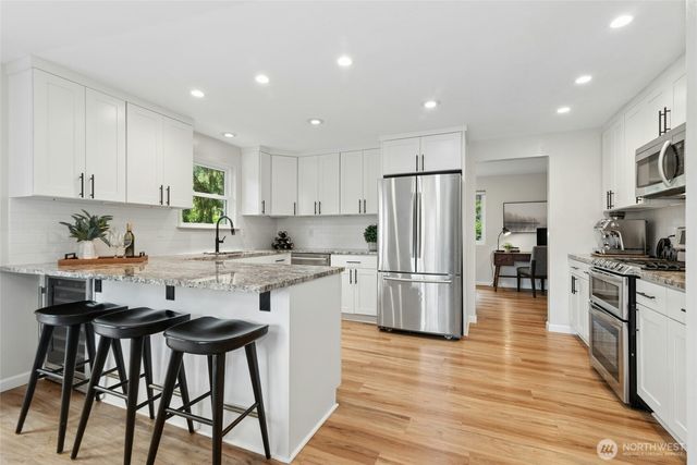 1115 Wildwood Boulevard SW, Issaquah, WA 98027