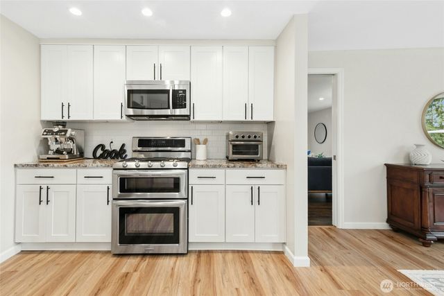 1115 Wildwood Boulevard SW, Issaquah, WA 98027