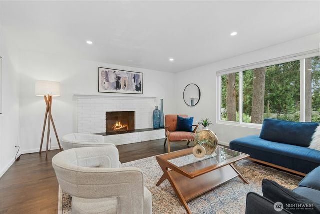 1115 Wildwood Boulevard SW, Issaquah, WA 98027