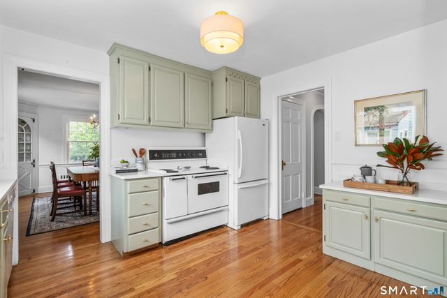 7 Colton Road, West Hartford, CT 06107