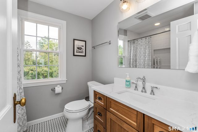 7 Colton Road, West Hartford, CT 06107