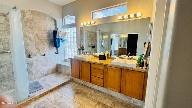 24632 N 46TH Avenue, Glendale, AZ 85310
