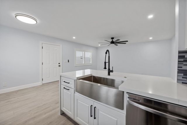 29 Burgundy Drive A, Delray Beach, FL 33484