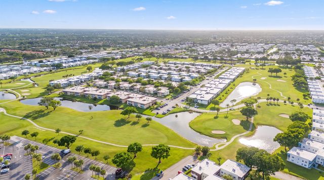 29 Burgundy Drive A, Delray Beach, FL 33484