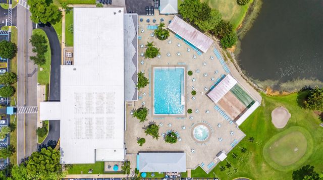 29 Burgundy Drive A, Delray Beach, FL 33484