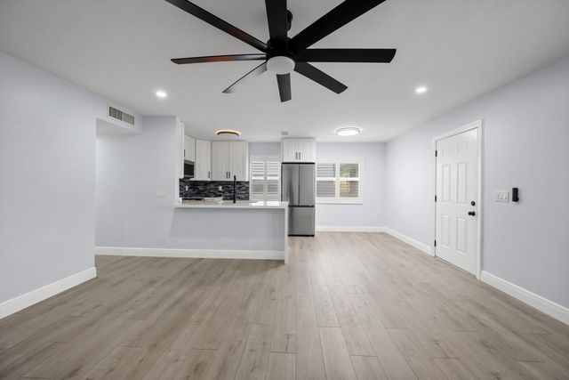 29 Burgundy Drive A, Delray Beach, FL 33484