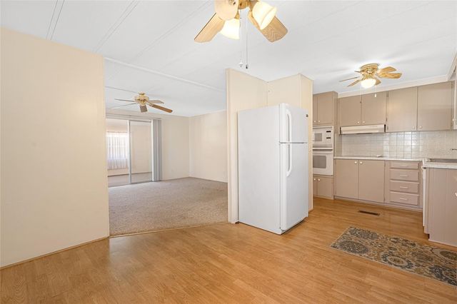 512 PALO VERDE DRIVE, Leesburg, FL 34748