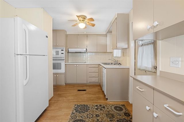 512 PALO VERDE DRIVE, Leesburg, FL 34748