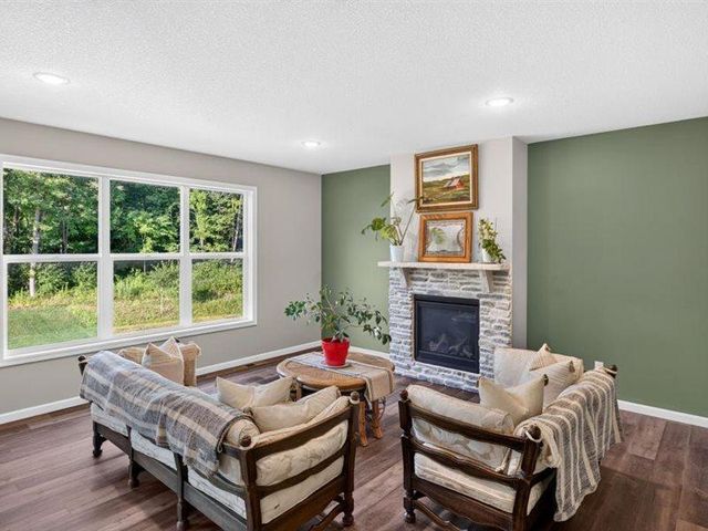 2416 Greenbriar Lane, Buffalo, MN 55313