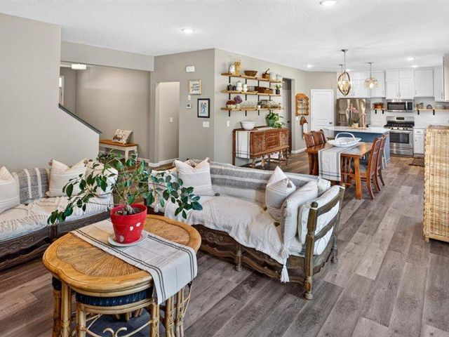2416 Greenbriar Lane, Buffalo, MN 55313