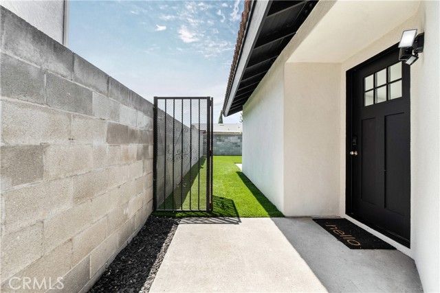 530 W Cypress, Compton, CA 90220