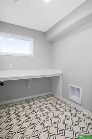 10662 S 102nd Avenue, Papillion, NE 68046