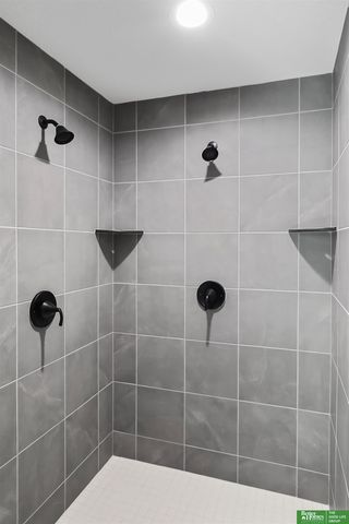 10662 S 102nd Avenue, Papillion, NE 68046