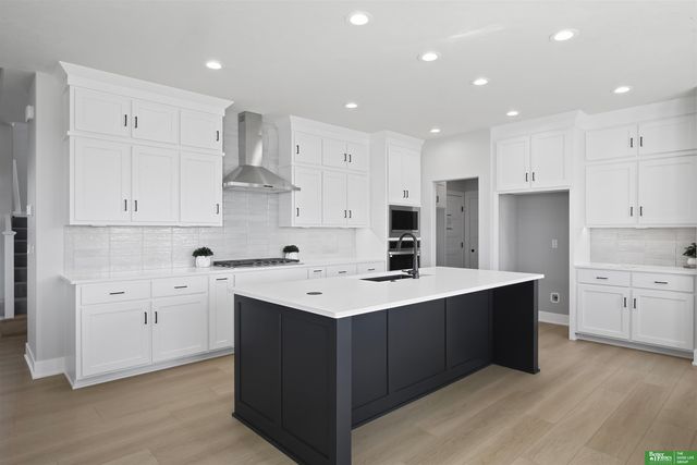 10662 S 102nd Avenue, Papillion, NE 68046