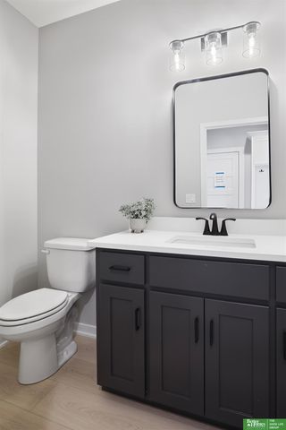 10662 S 102nd Avenue, Papillion, NE 68046