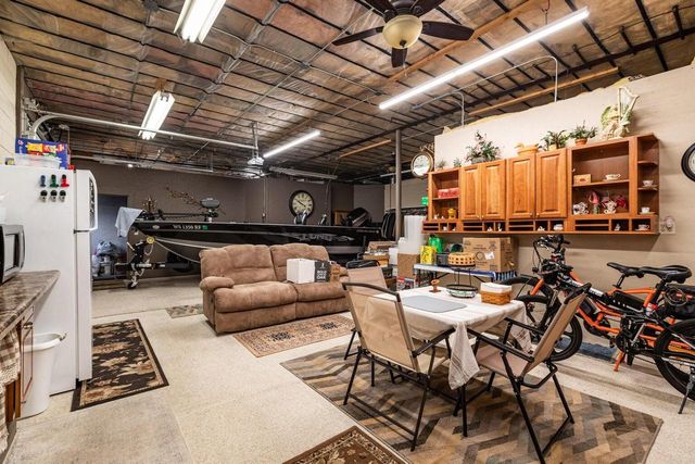 1613 Chase STREET, La Crosse, WI 54601