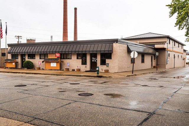 1613 Chase STREET, La Crosse, WI 54601