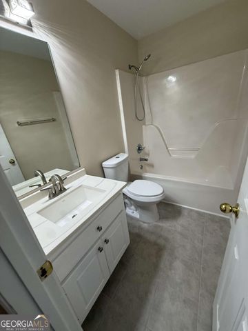 1244 Saxony Drive SE, Conyers, GA 30013