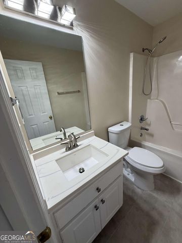 1244 Saxony Drive SE, Conyers, GA 30013
