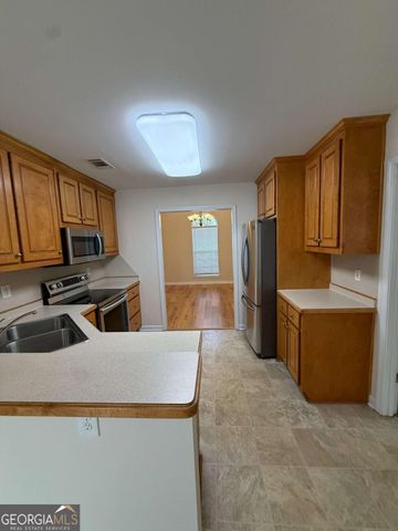 1244 Saxony Drive SE, Conyers, GA 30013