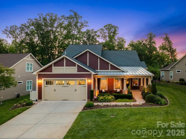 124 Chimney Rock Court, Denver, NC 28037