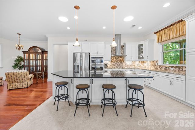 124 Chimney Rock Court, Denver, NC 28037