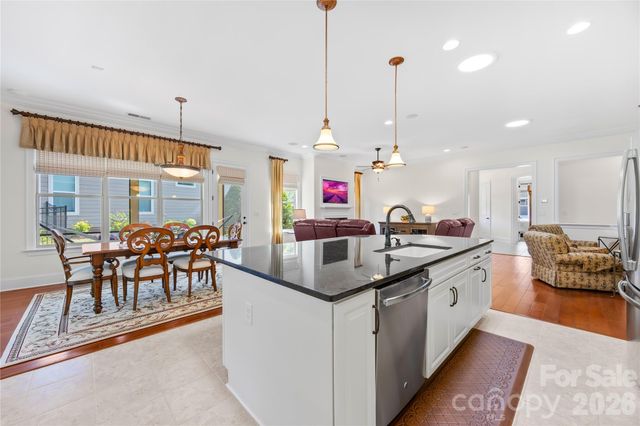 124 Chimney Rock Court, Denver, NC 28037
