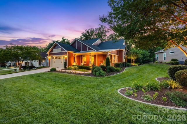 124 Chimney Rock Court, Denver, NC 28037