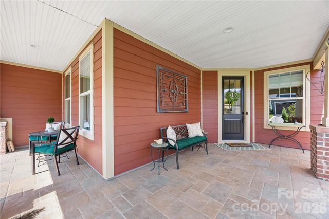 124 Chimney Rock Court, Denver, NC 28037
