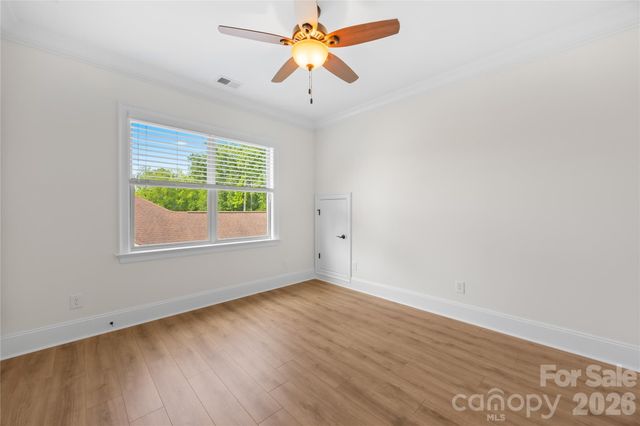 124 Chimney Rock Court, Denver, NC 28037