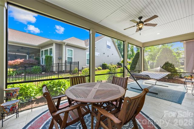 124 Chimney Rock Court, Denver, NC 28037