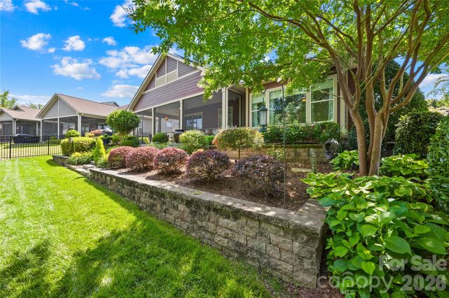 124 Chimney Rock Court, Denver, NC 28037
