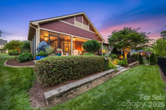 124 Chimney Rock Court, Denver, NC 28037