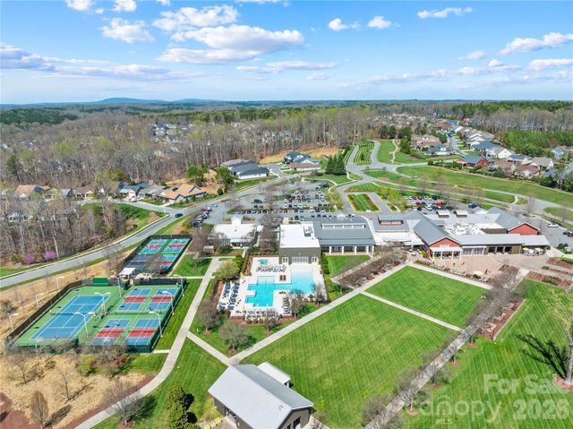 124 Chimney Rock Court, Denver, NC 28037