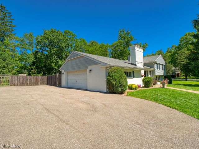 10511 Fitzwater Road, Brecksville, OH 44141