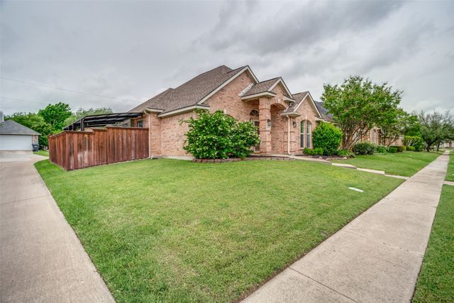 3218 Brentwood Drive, Mckinney, TX 75070