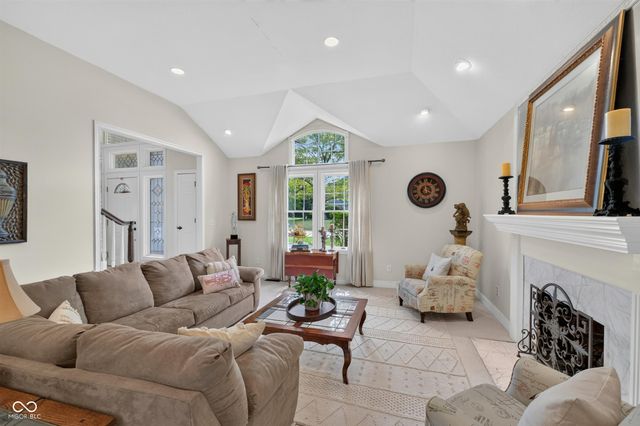 2189 Scarlet Oak Drive, Avon, IN 46123