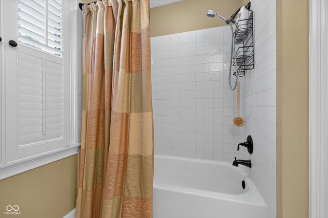 2189 Scarlet Oak Drive, Avon, IN 46123