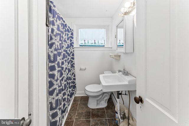 8 PROSPECT AVE, West Grove, PA 19390