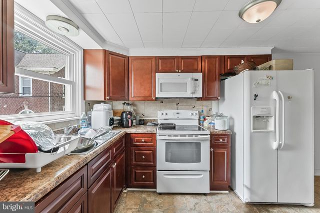 8 PROSPECT AVE, West Grove, PA 19390