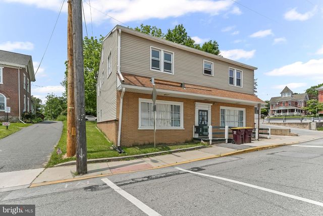 8 PROSPECT AVE, West Grove, PA 19390