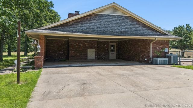 18104 S 4200 Road, Claremore, OK 74017